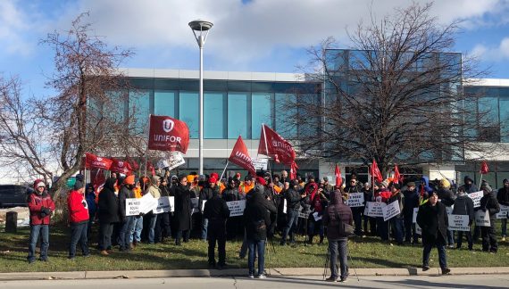 CN Drivers protest unsanitary washrooms and unsafe working conditions in Brampton