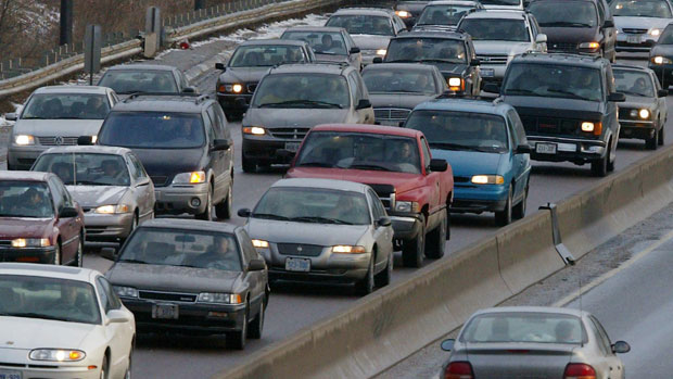 Toronto Board of Trade urges tolls, taxes to pay for Toronto transit