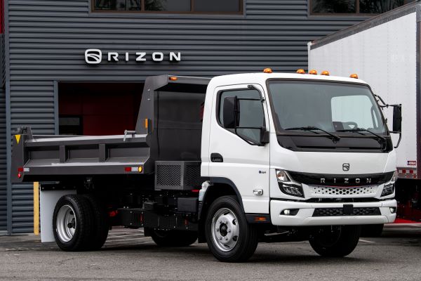 Daimler Truck’s brand Rizon launches all-electric truck at Truck World